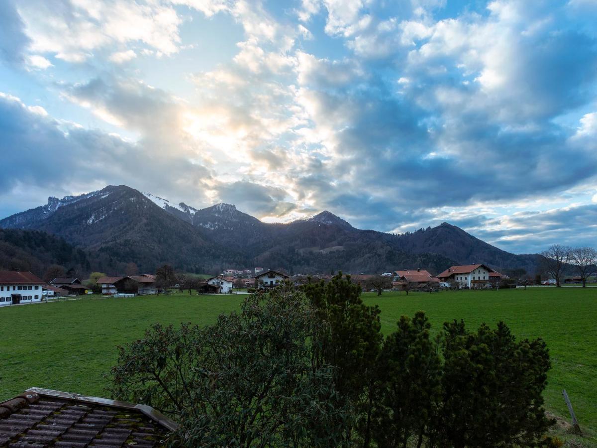 Gaestehaus Weissenbacher-Ferienwohnungen Marquartstein Bagian luar foto