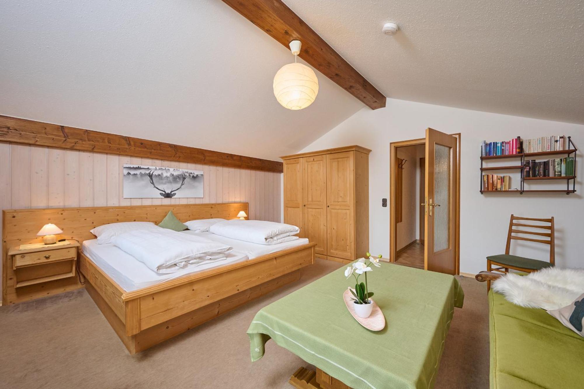 Gaestehaus Weissenbacher-Ferienwohnungen Marquartstein Bagian luar foto