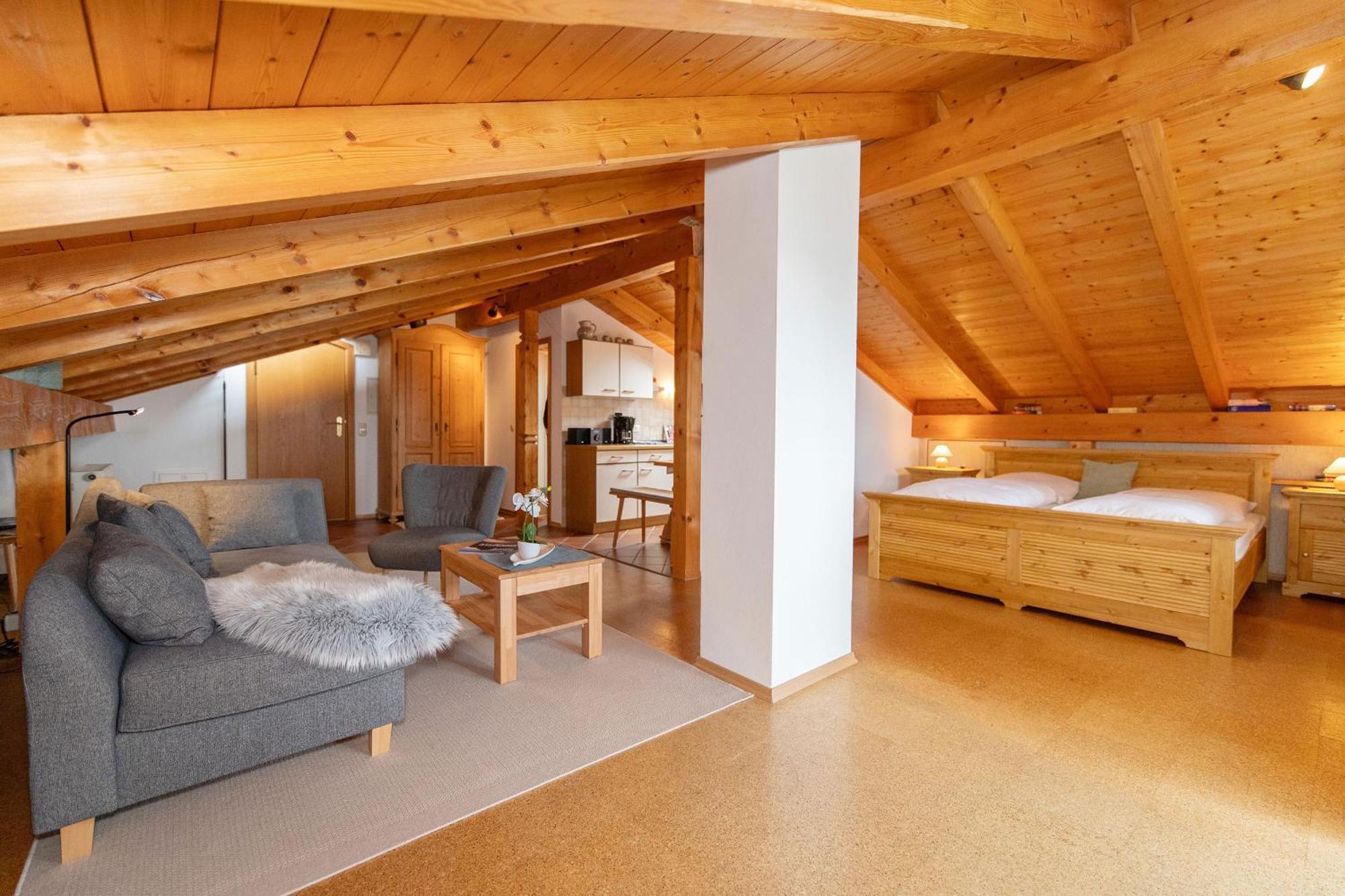 Gaestehaus Weissenbacher-Ferienwohnungen Marquartstein Bagian luar foto